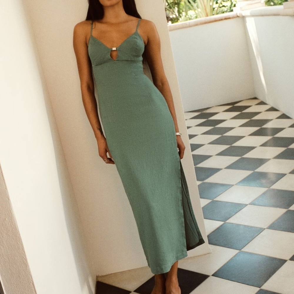 Elegant Green Maxi Dress